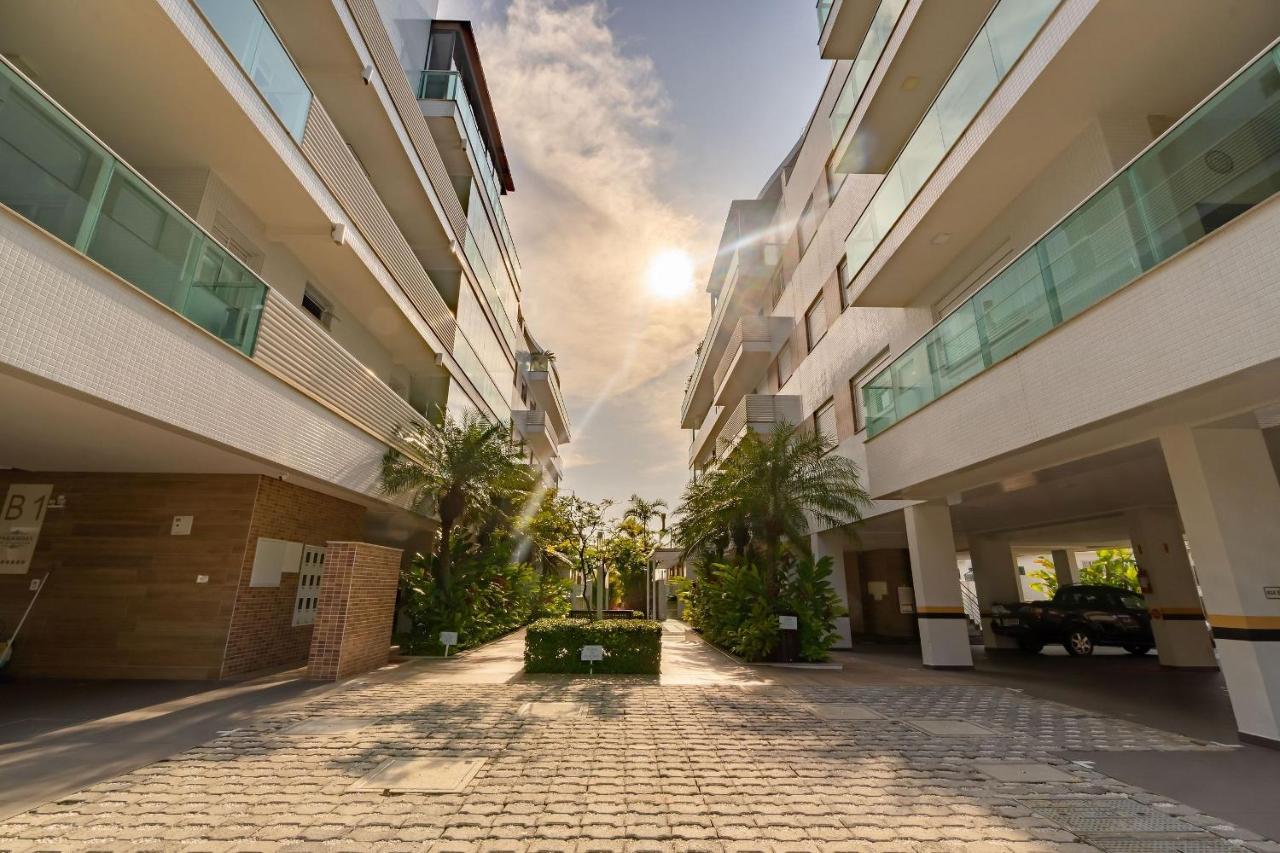 Varandas Do Atlantico - Aconchegante Apartamento Em Condo Pe Na Areia Бомбиняс Екстериор снимка